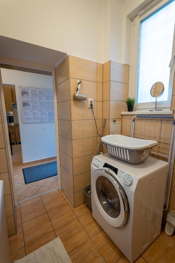 Sunbird Apartman Budapest Exterior foto